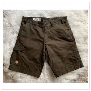 Fjallraven Karl Pro Shorts G-1000 Multipockets Outdoor Green Size US 33-34”
